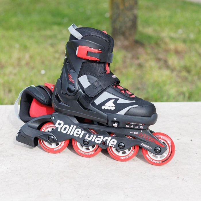 Дитячі розсувні ролики Rollerblade Microblade Чорно-Червоні 28-32